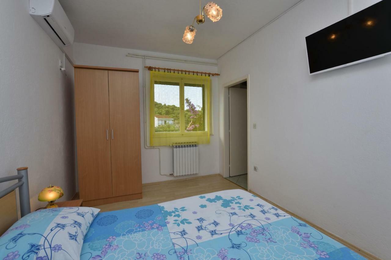 Apartment Dijo I Primosten Exterior photo